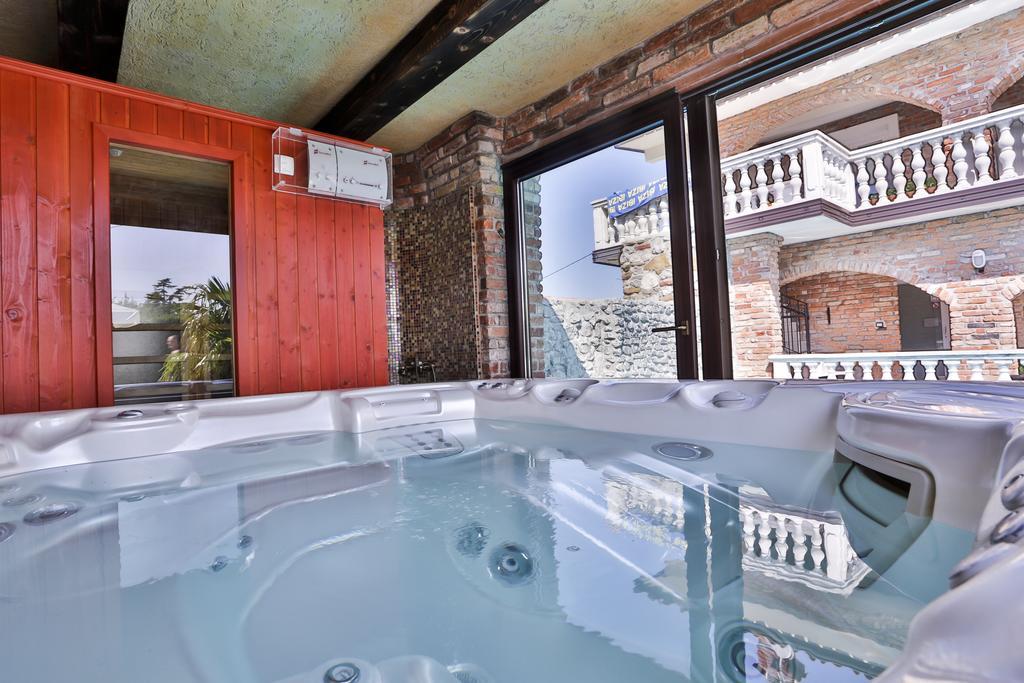 Casa Oasa -Accommodation , Pizzeria & Bar Marezige Εξωτερικό φωτογραφία
